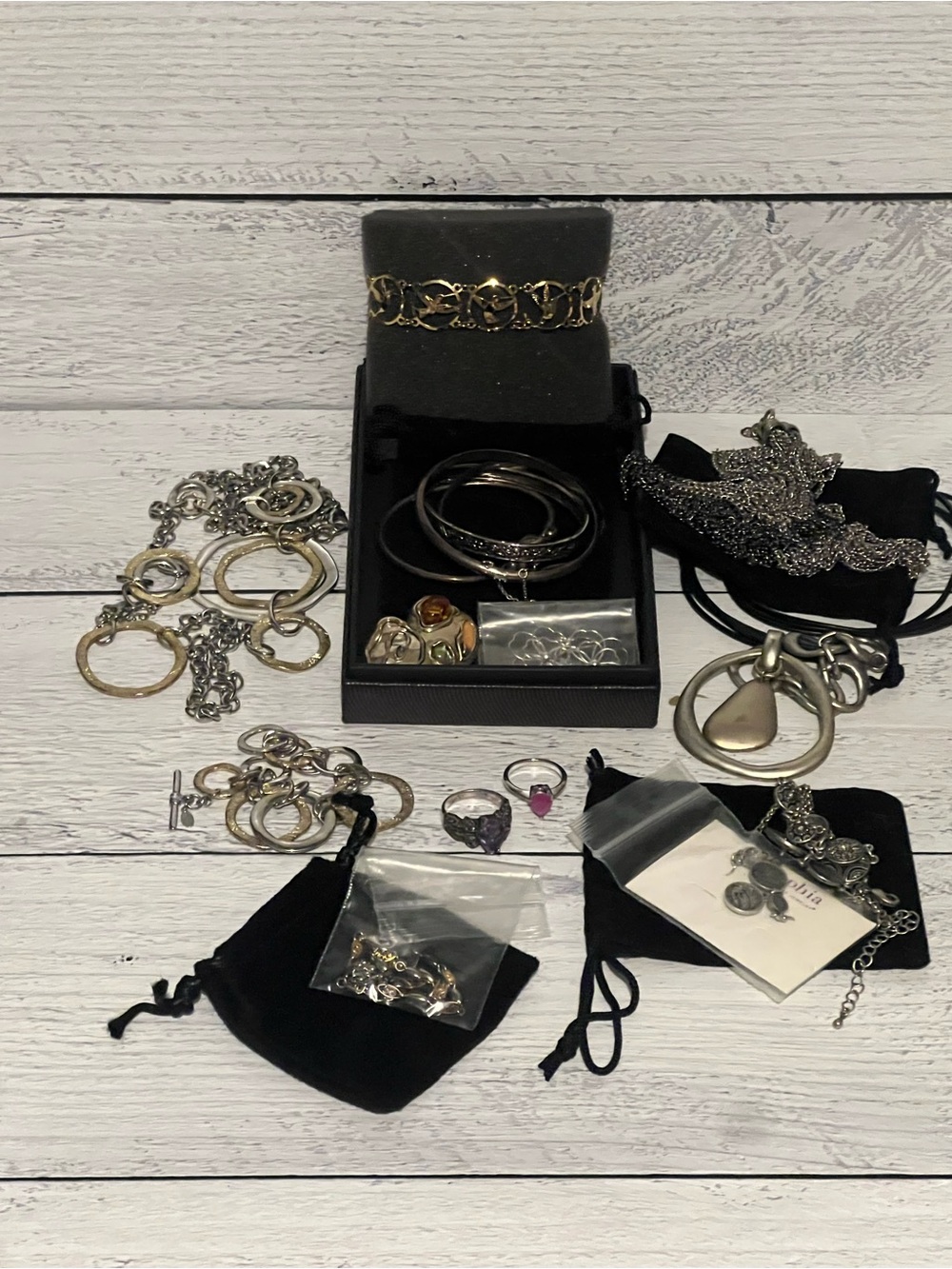 Mixed Silver-Tone and Gold-Tone Women’s Jewelry Set